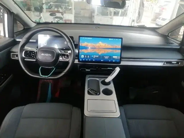 GAC Aion Y — Фото автомобиля 9
