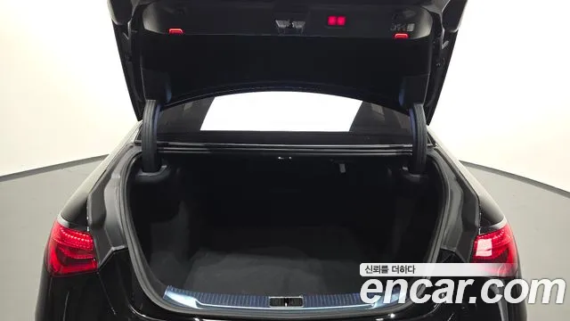 Mercedes-Benz S-Class — Фото автомобиля 20