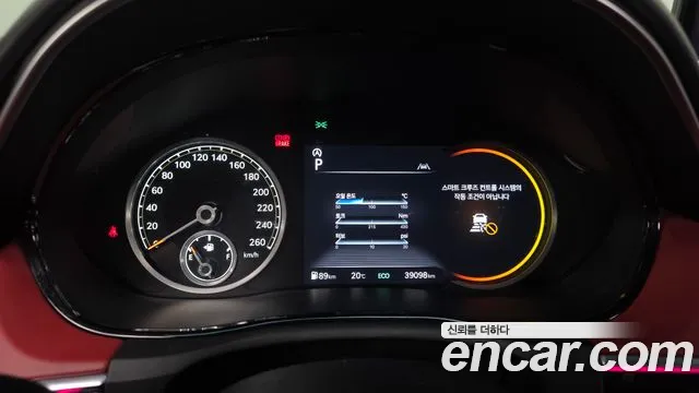 Genesis GV70 2.5T Бензин 2WD — Фото автомобиля 8