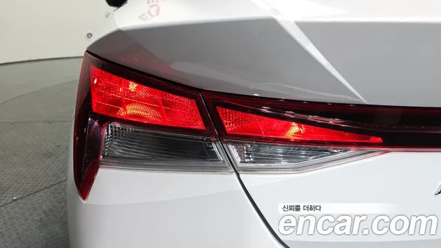Hyundai AVANTE Avante (CN7) — Фото автомобиля 23