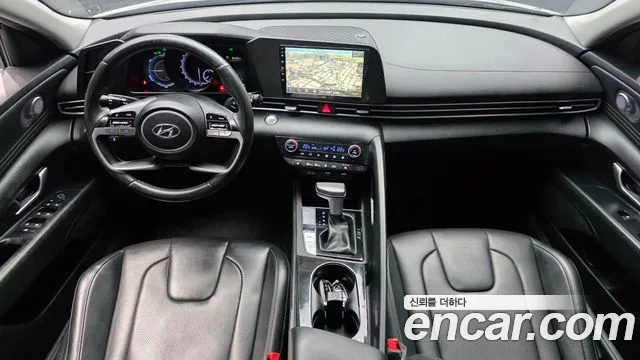 Hyundai Avante CN7 — Фото автомобиля 10