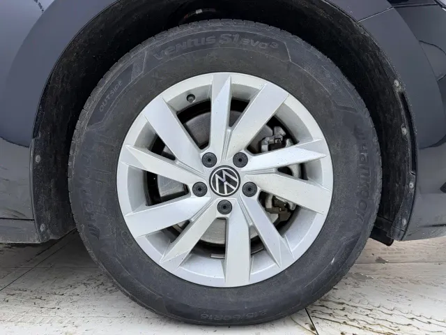 Volkswagen Passat — Фото автомобиля 8