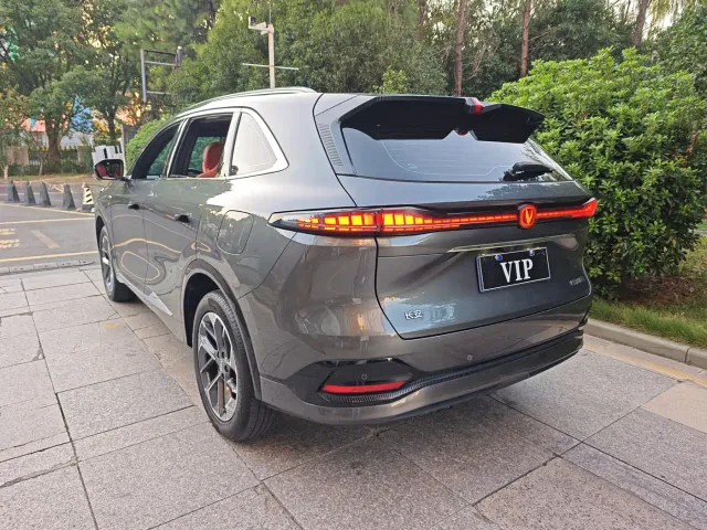 Changan CS75 Plus — Фото автомобиля 14