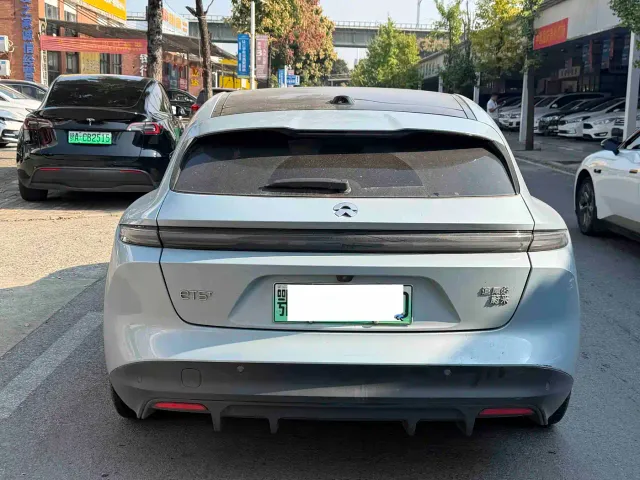 Nio ET5 Touring — Фото автомобиля 8