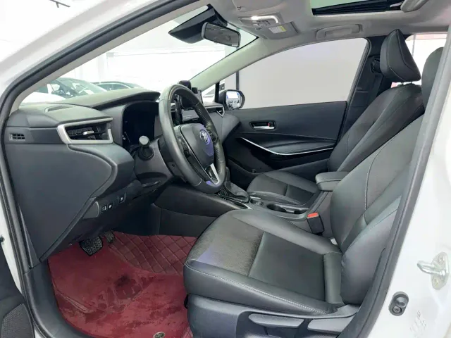 Toyota Corolla — Фото автомобиля 6