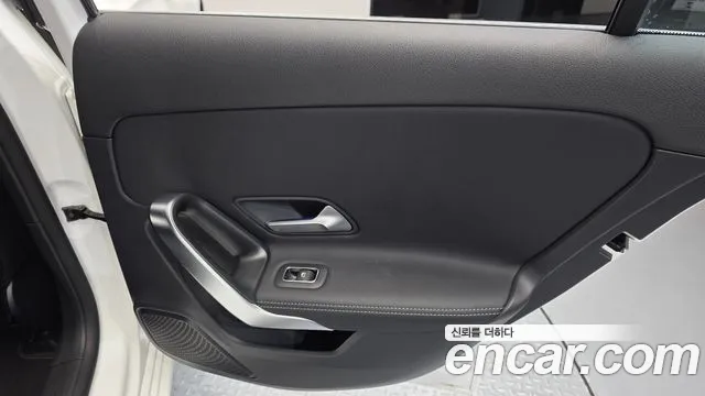 Mercedes-Benz A-Class — Фото автомобиля 24