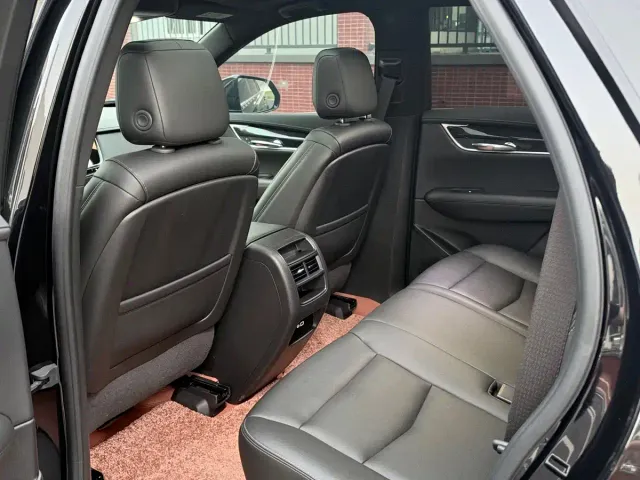 Cadillac XT5 — Фото автомобиля 13