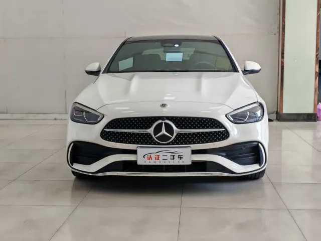 Mercedes-Benz C-Class — Фото автомобиля 2