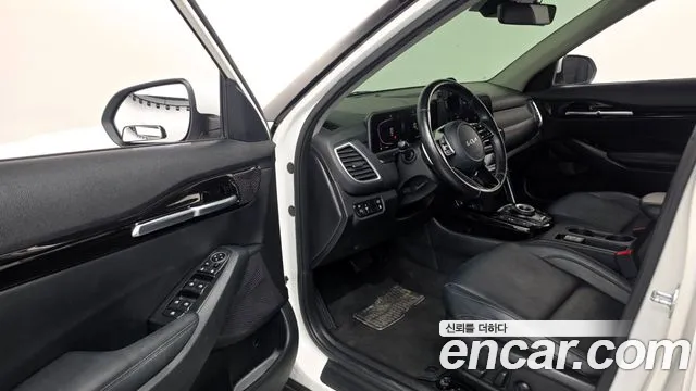 Kia Seltos — Фото автомобиля 7