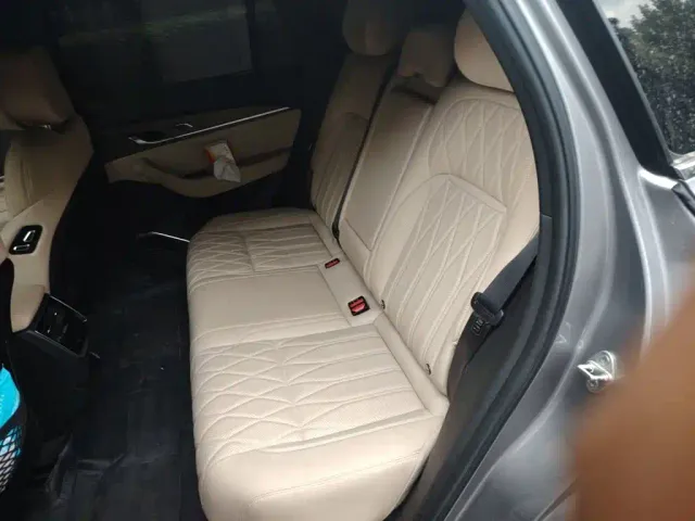 Geely Xingyue L — Фото автомобиля 18