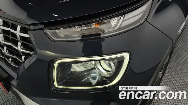 Hyundai Venue — Фото автомобиля 21