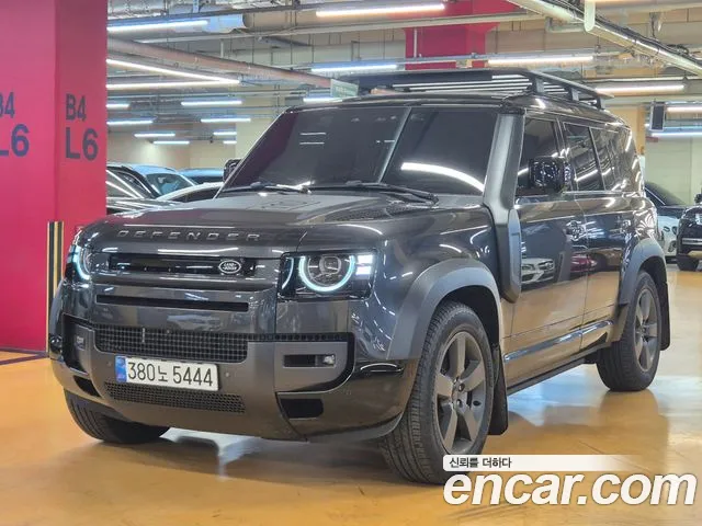 Land Rover Defender — Фото автомобиля 3