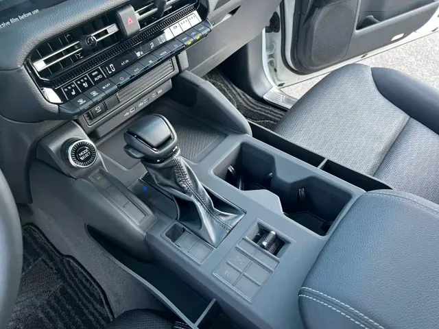 Toyota Prado — Фото автомобиля 15