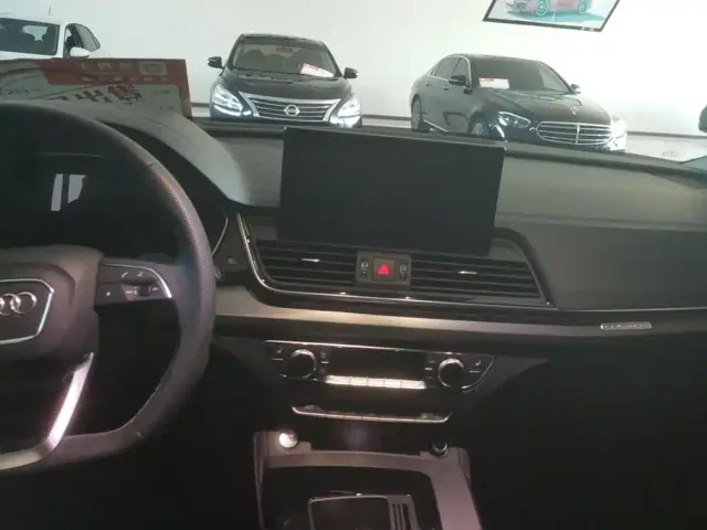 Audi Q5L — Фото автомобиля 13