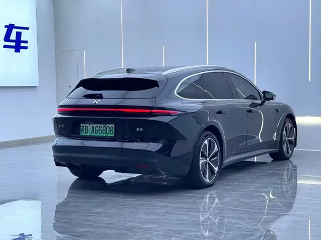 Nio ET5 Touring — Фото автомобиля 13