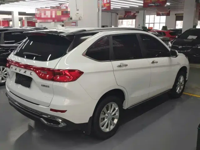 Haval M6 — Фото автомобиля 6