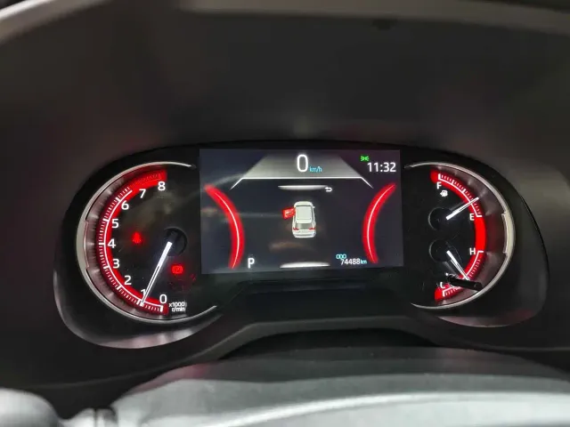 Toyota RAV4 — Фото автомобиля 16
