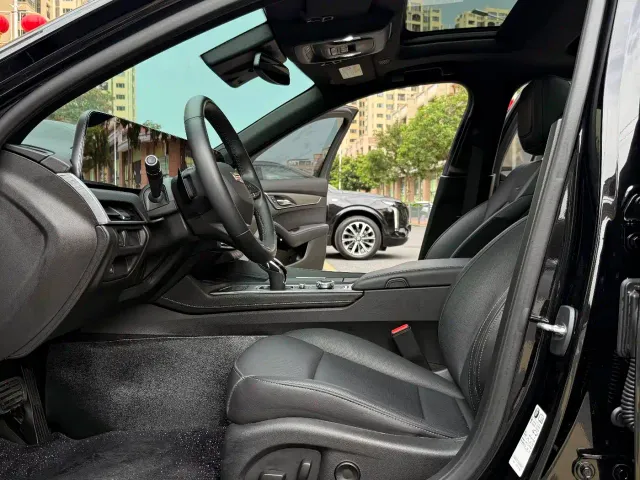 Cadillac CT5 — Фото автомобиля 25