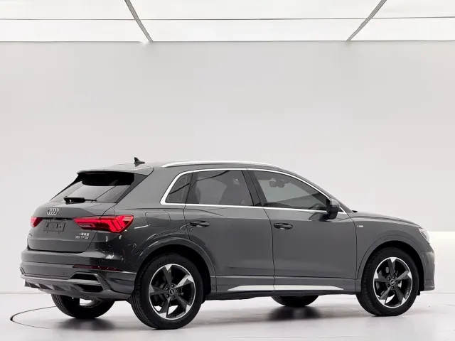 Audi Q3 — Фото автомобиля 11