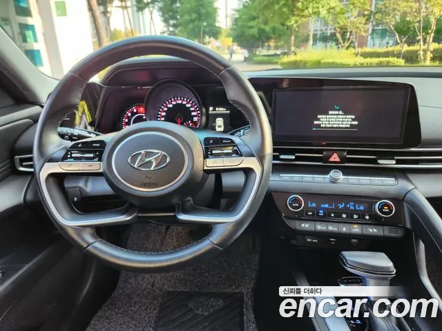Hyundai AVANTE Avante (CN7) — Фото автомобиля 17