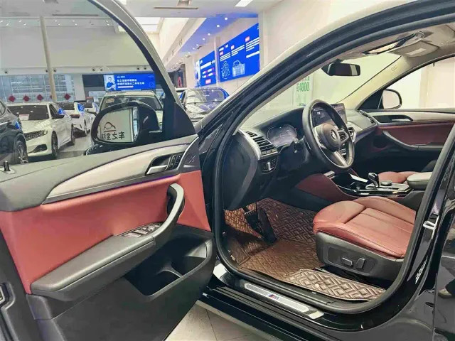 BMW X4 — Фото автомобиля 21