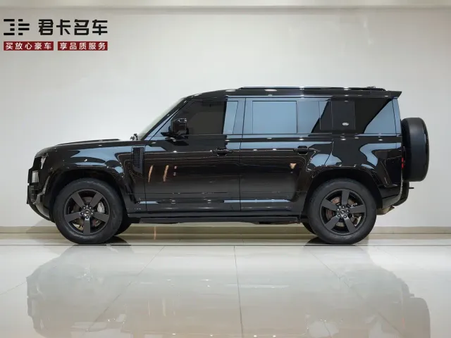 Land Rover Defender — Фото автомобиля 4