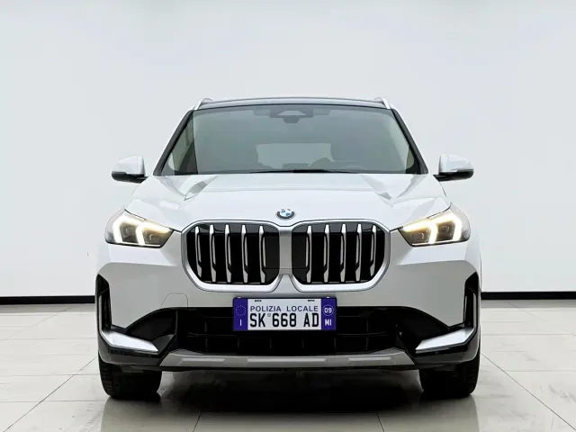 BMW X1 — Фото автомобиля 2