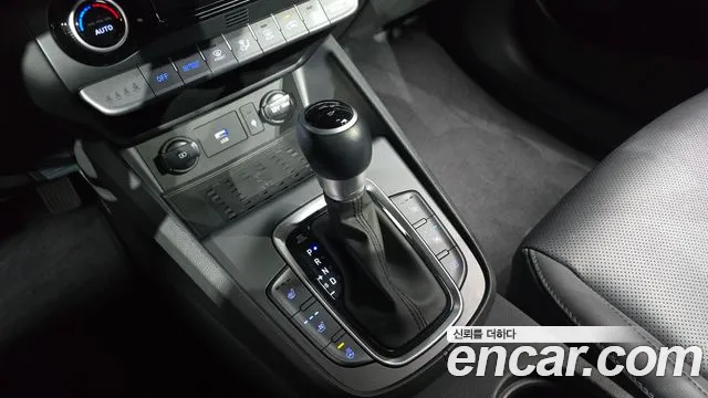 Hyundai Kona — Фото автомобиля 12