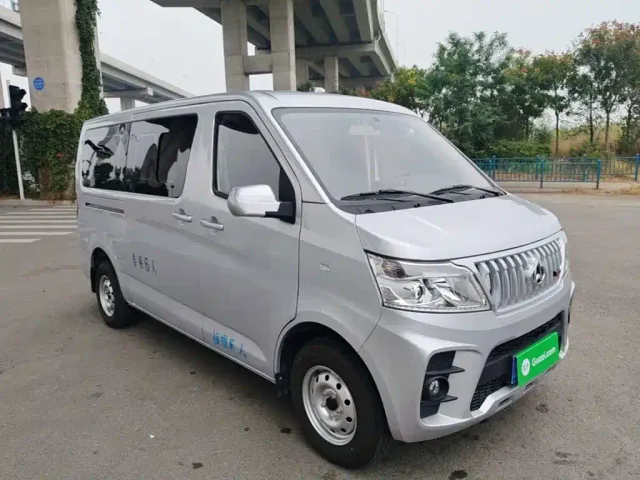 Changan Kaicheng Changan Ruixing M60 2023 1.5L GDI Comfort Bus 6/7 Seater — Фото автомобиля 3