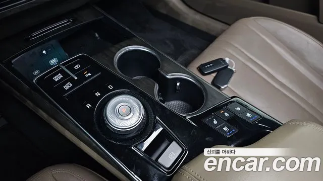 Kia K8 K8 Hybrid — Фото автомобиля 12