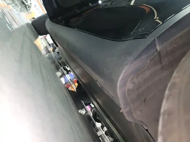 Tesla Model Y — Фото автомобиля 21