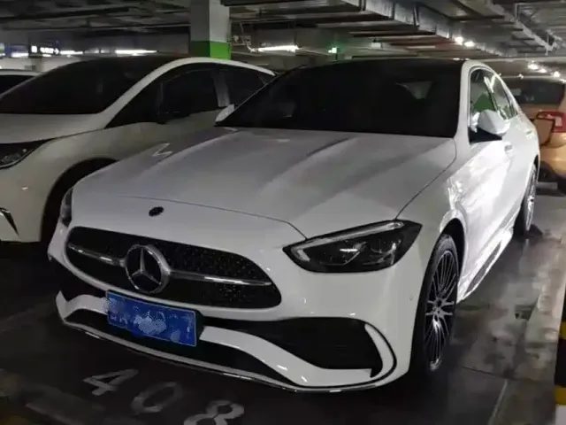 Фотография автомобиля — Mercedes-Benz C-Class