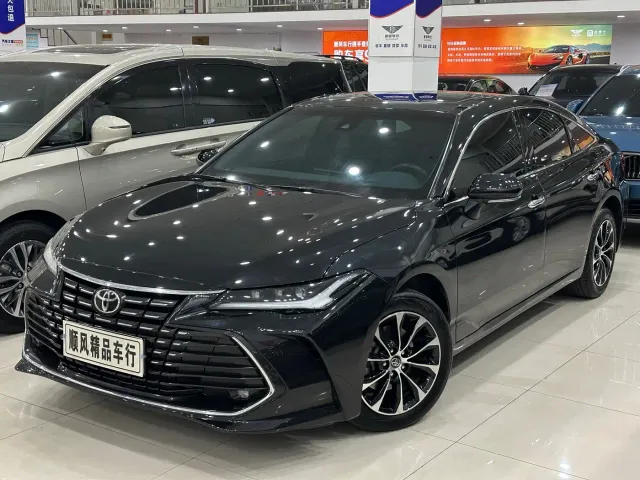 Toyota Avalon — Фото автомобиля 4
