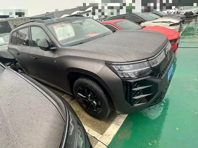Volkswagen Teramont 2025 Teramont Pro 450TSI 4WD Summit Edition — Фото автомобиля 3