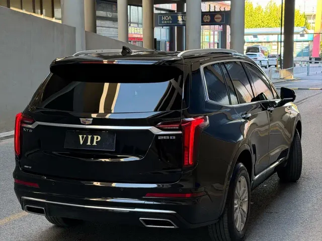 Cadillac XT6 — Фото автомобиля 6