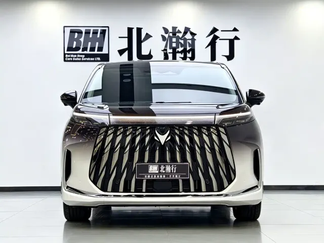 Arcfox Wendao V9 — Фото автомобиля 2