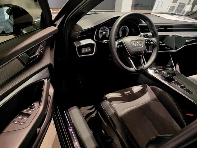 Audi A6L — Фото автомобиля 11