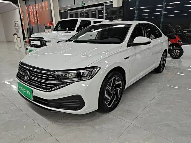 Фотография автомобиля — Volkswagen Sagitar