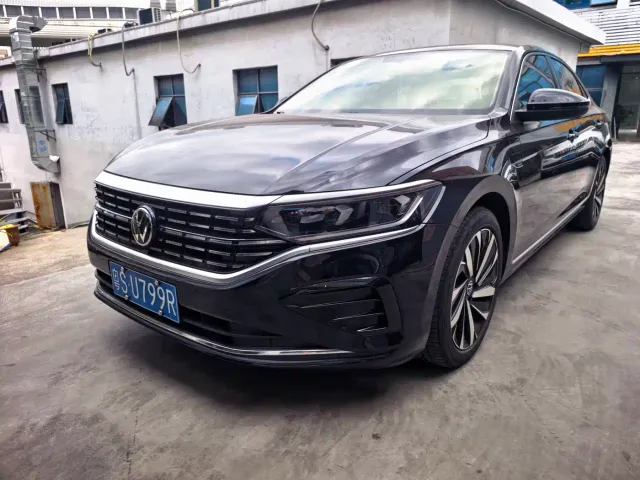 Фотография автомобиля — Volkswagen Passat