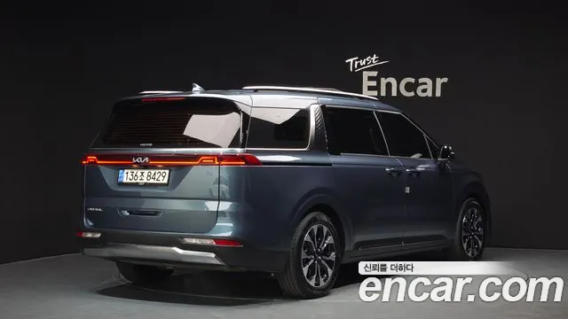 Kia Canival Carnival 4 поколение Бензин 7 мест Signature — Фото автомобиля 2