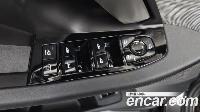 BMW 5 Series G60 — Фото автомобиля 20