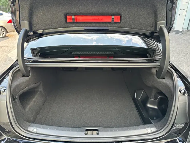 Volvo S90 — Фото автомобиля 19