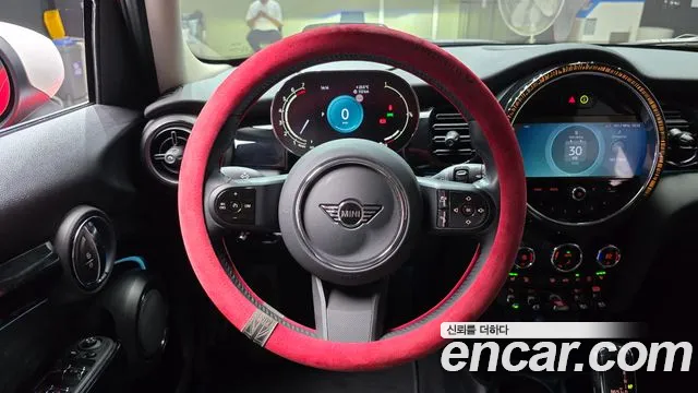 MINI Cooper — Фото автомобиля 19