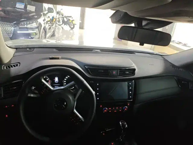 Nissan X-Trail — Фото автомобиля 6