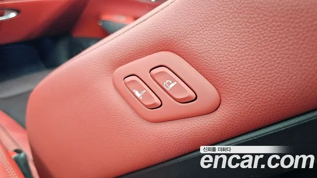 Genesis GV70 2.2 Дизель AWD — Фото автомобиля 28