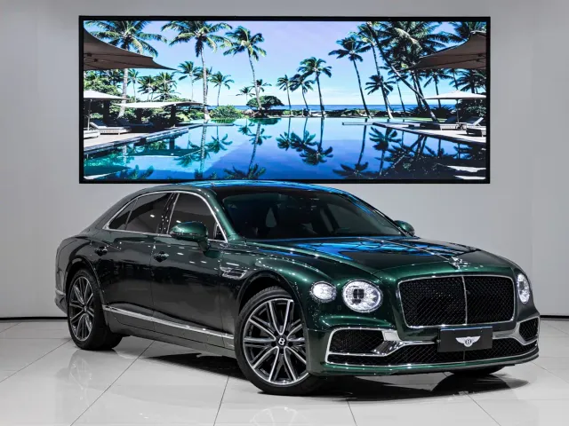 Bentley Flying Spur — Фото автомобиля 3