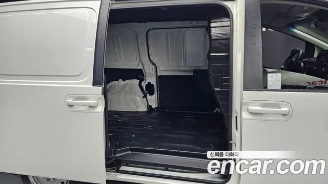 Hyundai Staria Staria Карго 3 места — Фото автомобиля 25
