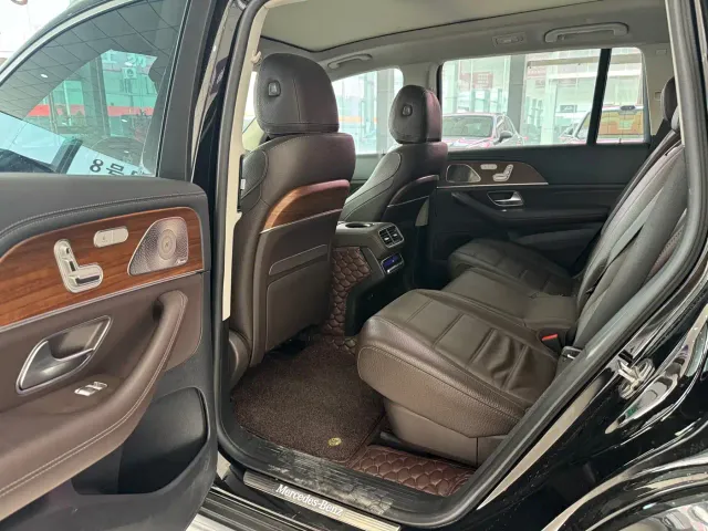 Mercedes-Benz GLS-Class — Фото автомобиля 11