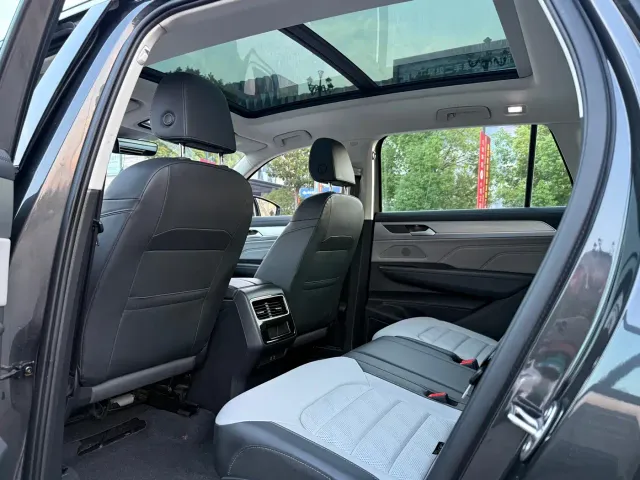 Volkswagen Talagon — Фото автомобиля 6