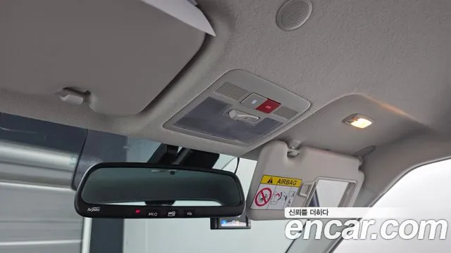 Hyundai Venue — Фото автомобиля 26